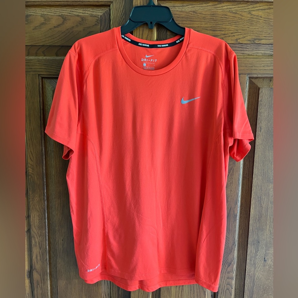 Nike Running Dri-FIT Crew Shirt - Orange - Men’s Large (36)
